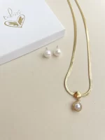 Caja especial collar plano y arete perla
