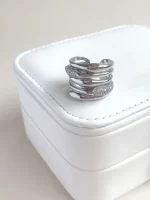 Anillo quintuple plateado con zirconias