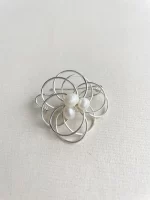 Broche mandala plateado