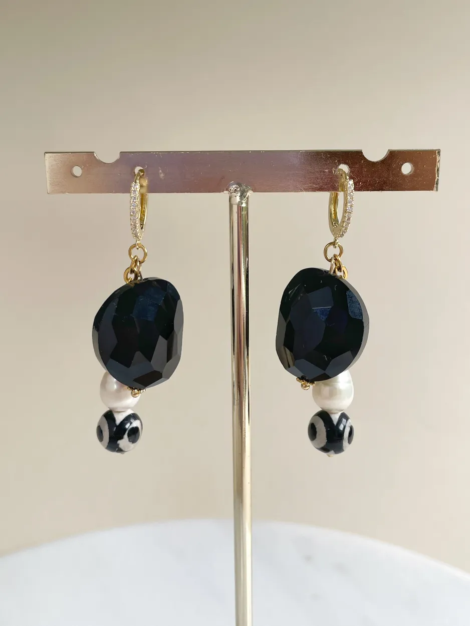 are165 Arete maxi cristal negro con perla - Imagen 1