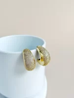 Arete gota luna dorada zirconias