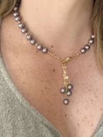 Collar perla morada grisaceo