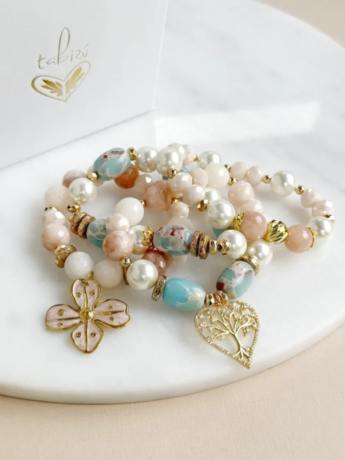 Set de pulseras perlas y regalite árbol de la vida - Imagen 3