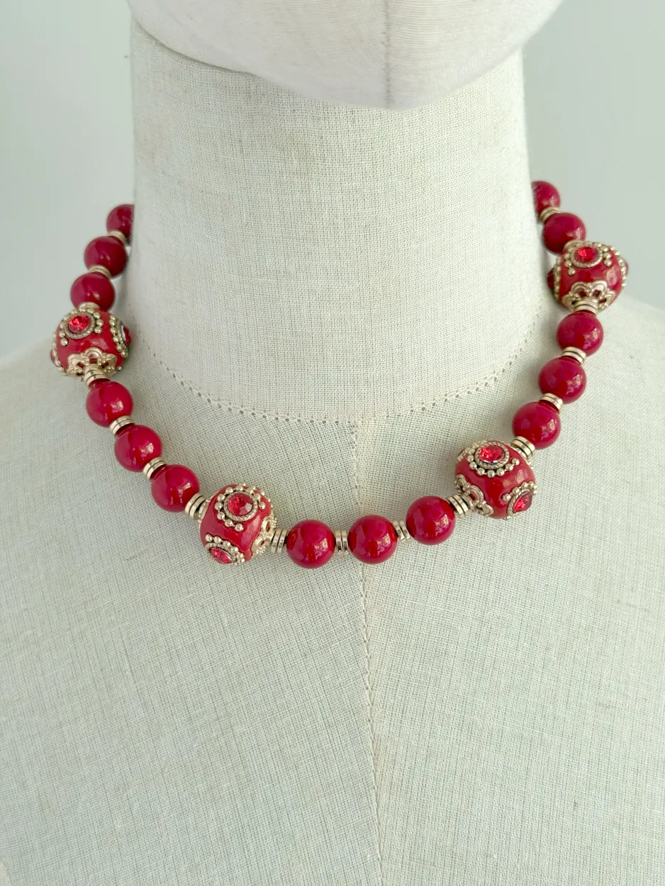 Collar rojo tibetanas y perla