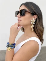 Maxi arete flor beige - Imagen 2