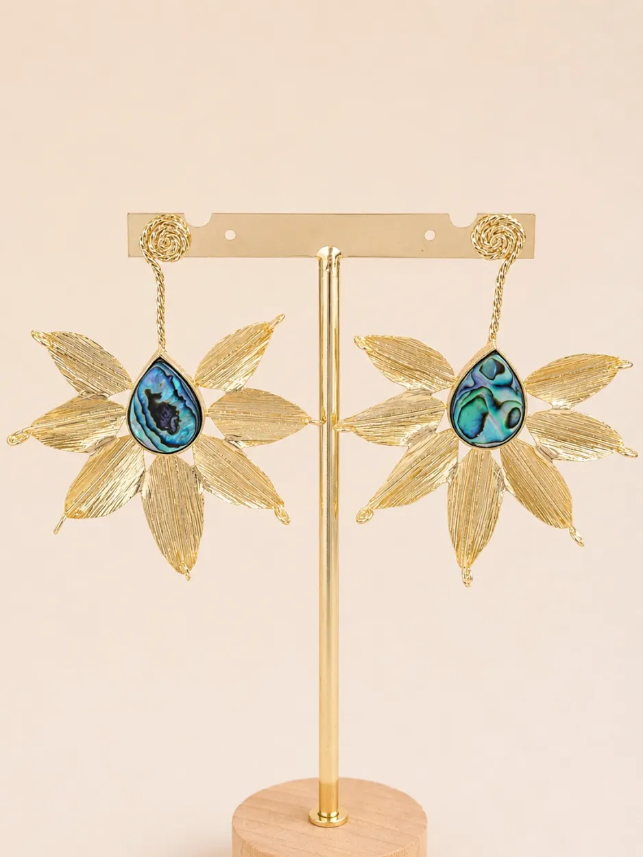 Maxi arete flor dorada con nácar