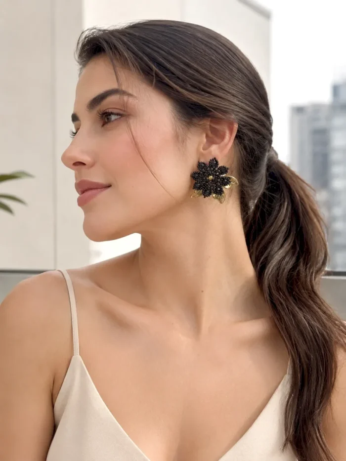 Arete mediano flor negra - Imagen 2