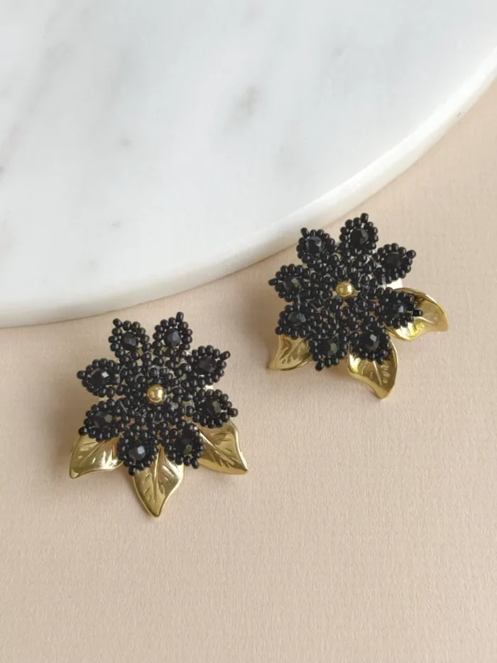 Arete mediano flor negra - Imagen 3