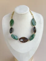 Collar ágatas verde esmeralda y cerámica