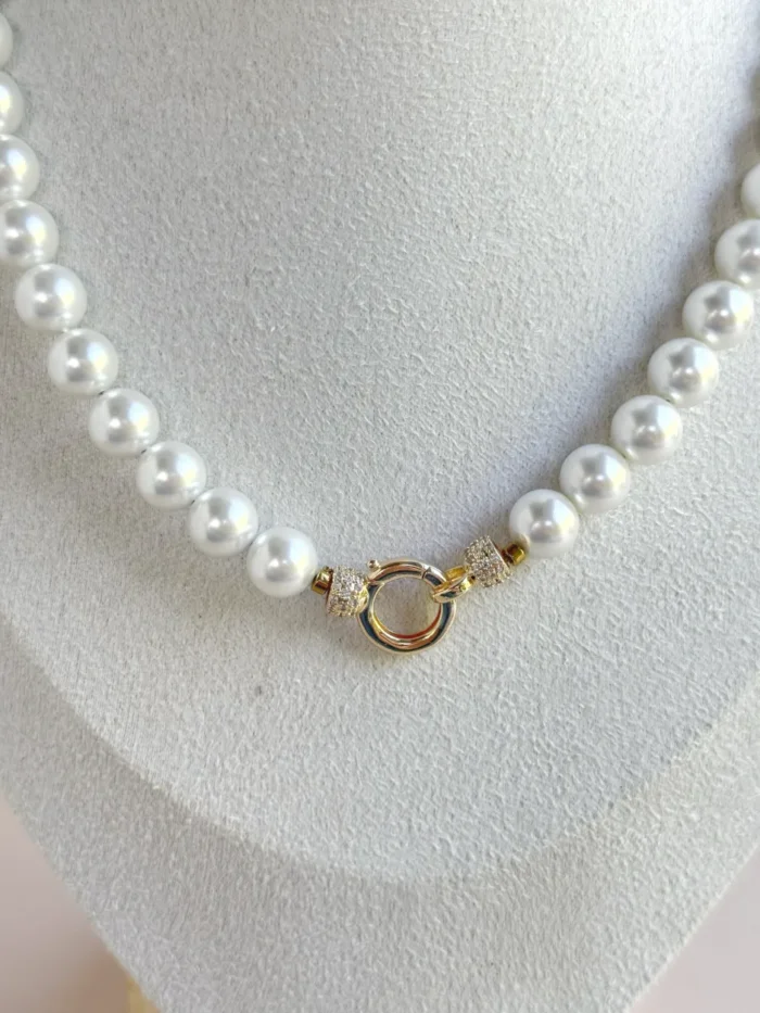 Collar perla nácar cierre dorado - Imagen 2