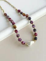 Collar cubos ojo tigre morado