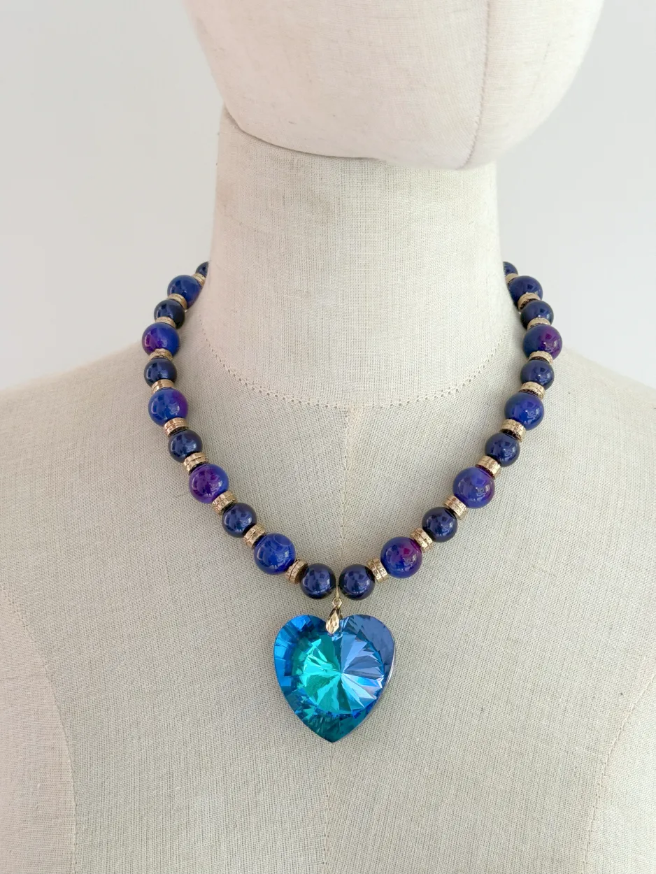 Collar azul cobalto corazón
